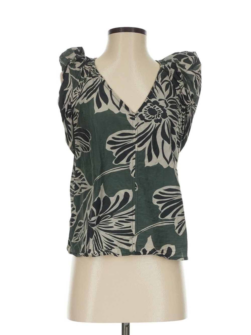 Velvet by Graham & Spencer Green Floral V-Neck Cap Sleeve Top
